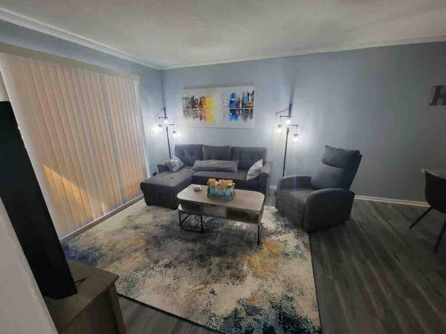 2022 Renovated 2-Bdrm Cozy, Lovely Condo W/Parking! Хилтън Хед Айлънд Екстериор снимка