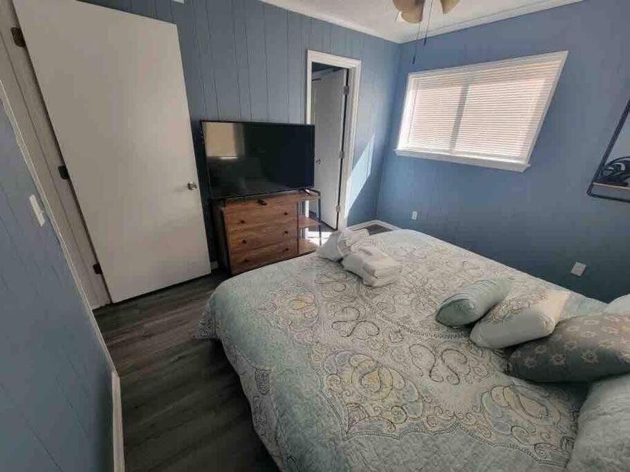 2022 Renovated 2-Bdrm Cozy, Lovely Condo W/Parking! Хилтън Хед Айлънд Екстериор снимка