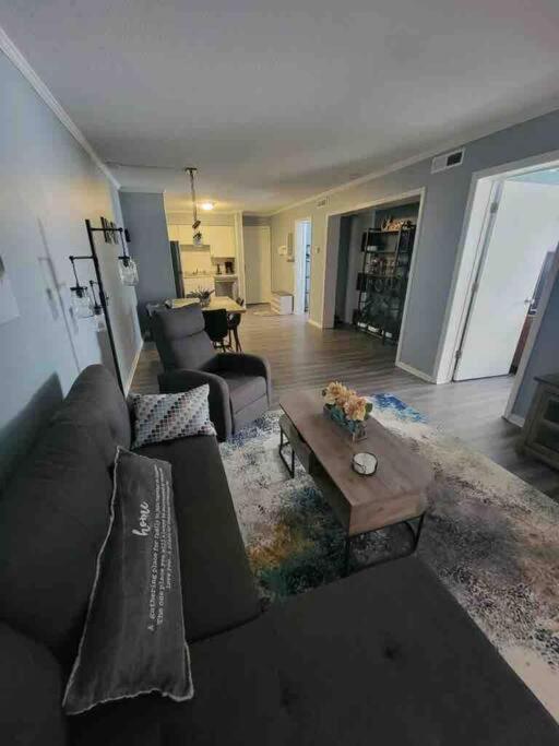 2022 Renovated 2-Bdrm Cozy, Lovely Condo W/Parking! Хилтън Хед Айлънд Екстериор снимка
