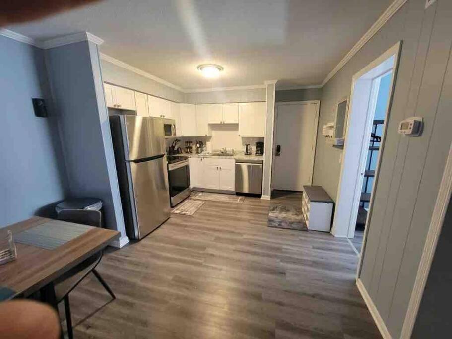 2022 Renovated 2-Bdrm Cozy, Lovely Condo W/Parking! Хилтън Хед Айлънд Екстериор снимка