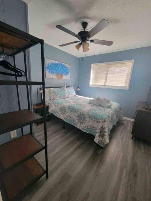 2022 Renovated 2-Bdrm Cozy, Lovely Condo W/Parking! Хилтън Хед Айлънд Екстериор снимка